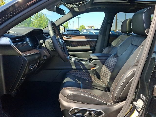 2023 Jeep Grand Cherokee Summit 4x4