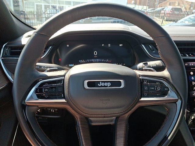 2023 Jeep Grand Cherokee Summit 4x4