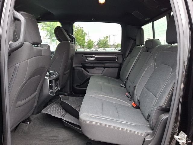2023 RAM 1500 Big Horn Crew Cab 4x4 5'7" Box