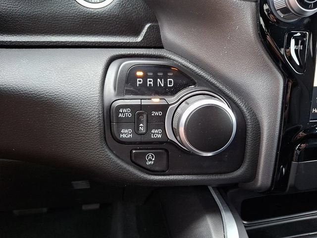 2023 RAM 1500 Big Horn Crew Cab 4x4 5'7" Box
