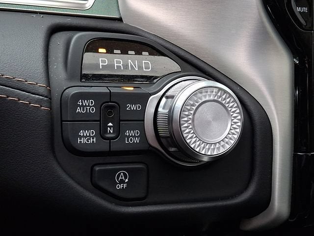 2026 RAM 1500 Tungsten Crew Cab 4x4 5'7" Box