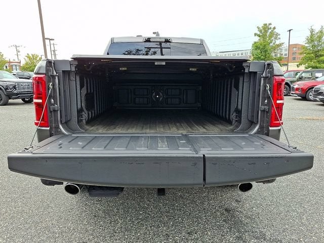 2026 RAM 1500 Tungsten Crew Cab 4x4 5'7" Box