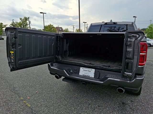 2026 RAM 1500 Tungsten Crew Cab 4x4 5'7" Box