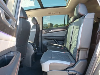 2024 Volkswagen Atlas 2.0T Peak Edition SE w/Technology