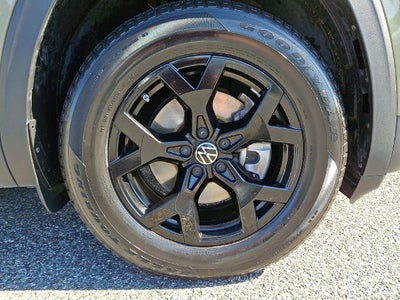 2024 Volkswagen Atlas 2.0T Peak Edition SE w/Technology
