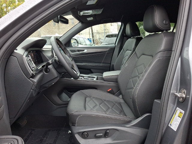 2025 Volkswagen Atlas Cross Sport 2.0T SE