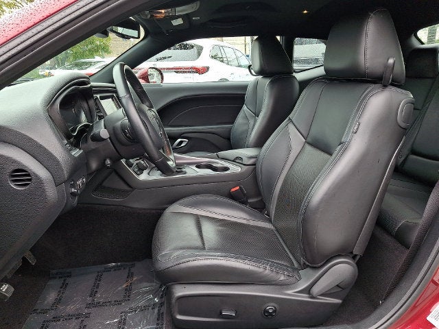 2018 Dodge Challenger SXT Plus