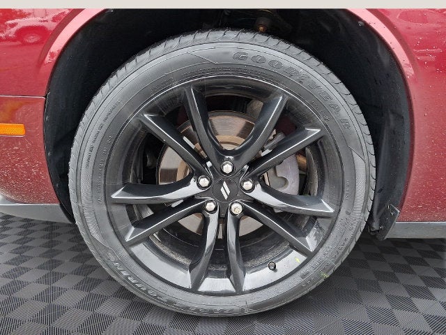 2018 Dodge Challenger SXT Plus