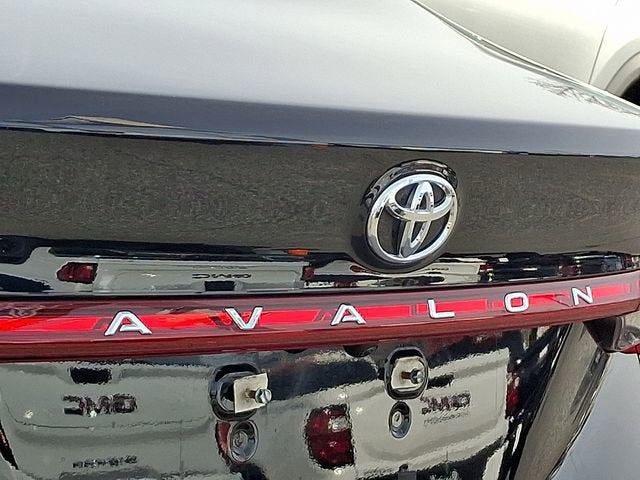 2019 Toyota Avalon XLE