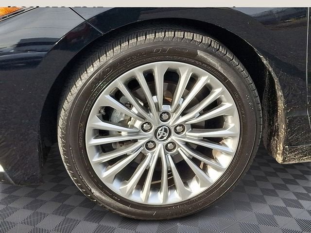 2019 Toyota Avalon XLE