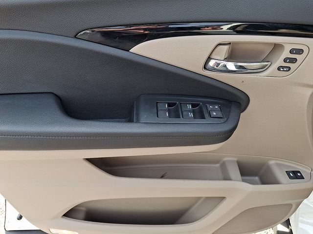 2020 Honda Pilot AWD Touring 8 Passenger