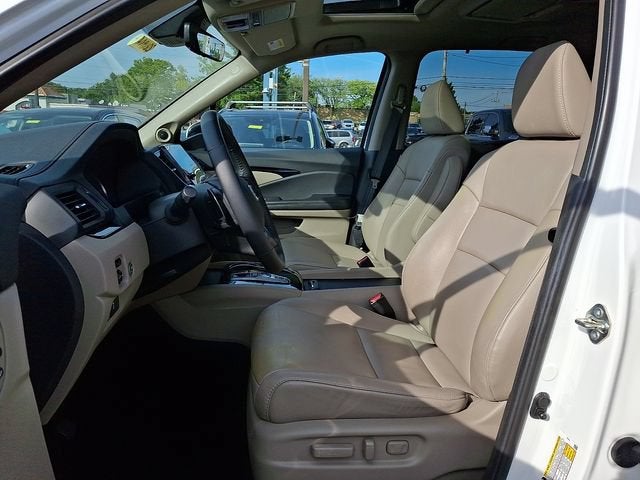 2020 Honda Pilot AWD Touring 8 Passenger