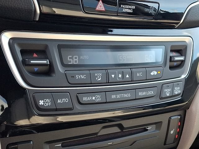 2020 Honda Pilot AWD Touring 8 Passenger