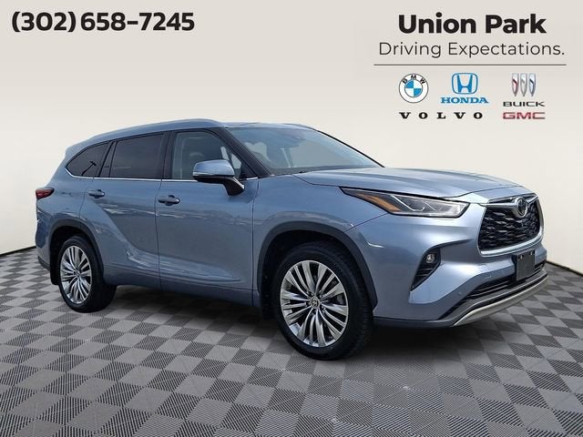 2023 Toyota Highlander L