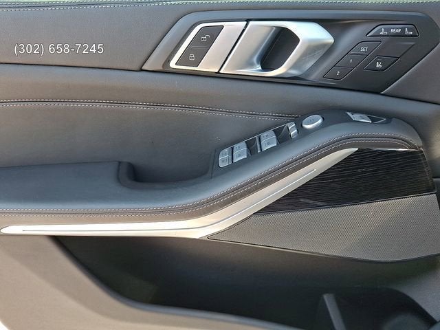 2025 BMW X7 xDrive40i