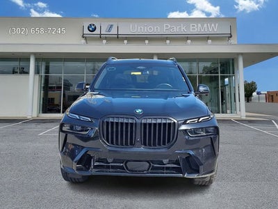 2025 BMW X7 xDrive40i