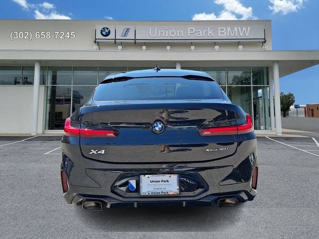 2024 BMW X4 xDrive30i