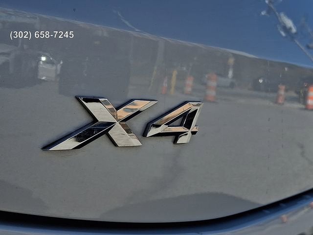 2025 BMW X4 xDrive30i