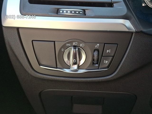 2025 BMW X4 xDrive30i