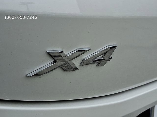 2025 BMW X4 xDrive30i