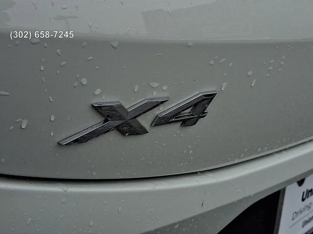 2025 BMW X4 xDrive30i
