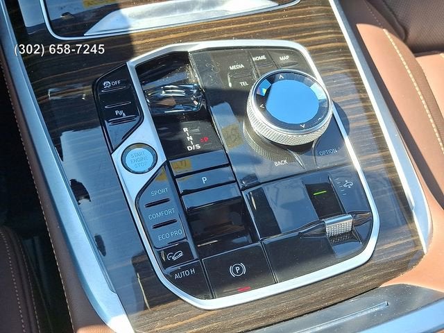 2024 BMW X7 M60i