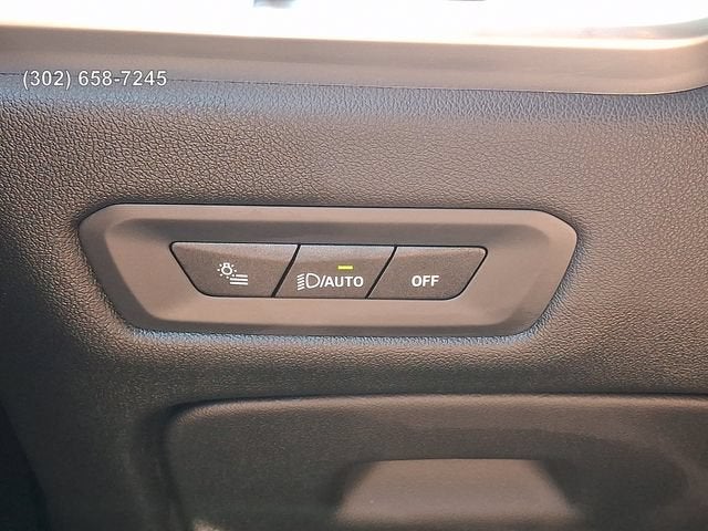 2025 BMW X6 xDrive40i