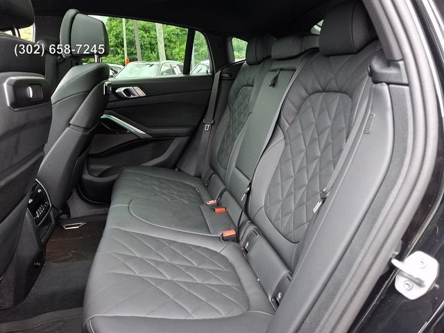 2025 BMW X6 xDrive40i