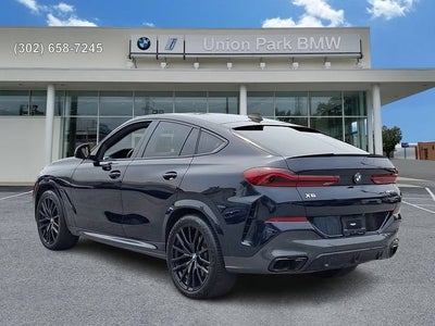 2022 BMW X6 M50i