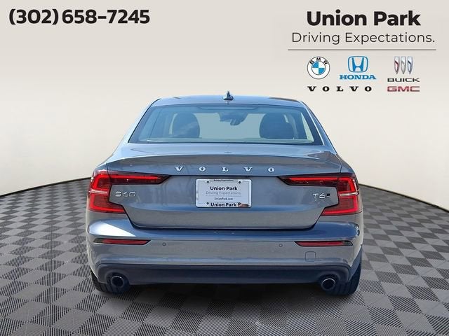 2020 Volvo S60 Momentum