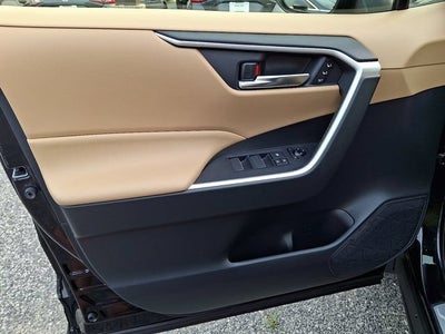 2021 Toyota RAV4 Hybrid XLE Premium