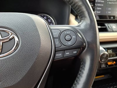 2021 Toyota RAV4 Hybrid XLE Premium