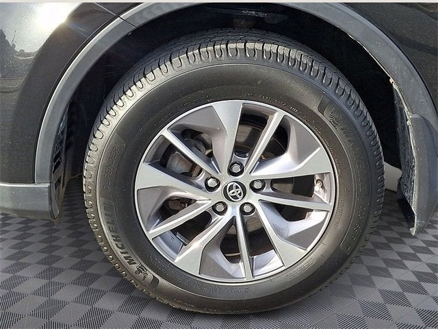 2018 Toyota RAV4 Hybrid LE Plus