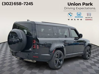 2023 Land Rover Defender 130 X-Dynamic SE