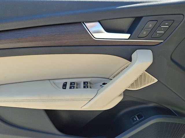 2023 Audi Q5 Premium Plus 45 TFSI S line quattro