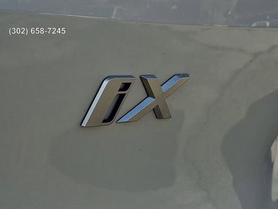 2025 BMW iX xDrive50