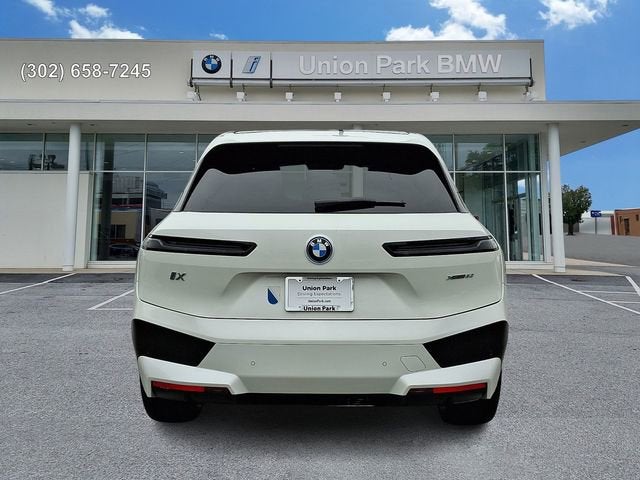 2025 BMW iX xDrive50