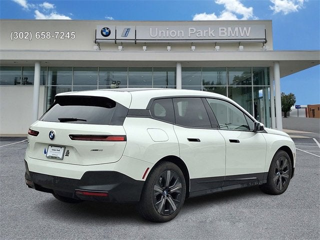 2025 BMW iX xDrive50