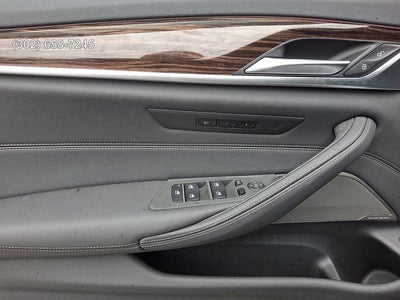 2023 BMW 530 i xDrive