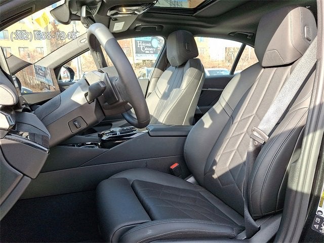 2025 BMW 5 Series 530i xDrive