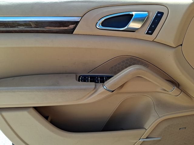2012 Porsche Cayenne Turbo