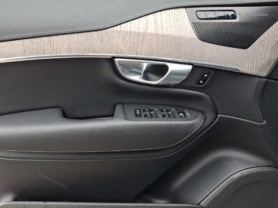 2024 Volvo XC90 B6 Ultimate Bright Theme 6-Seater