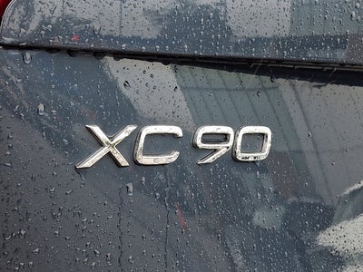 2024 Volvo XC90 B6 Ultimate Bright Theme 6-Seater