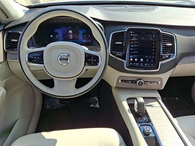 2023 Volvo XC90 Plus