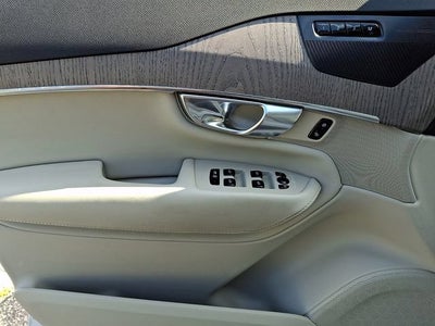 2023 Volvo XC90 Plus