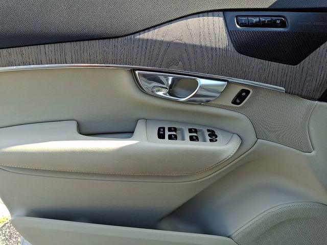 2023 Volvo XC90 Plus