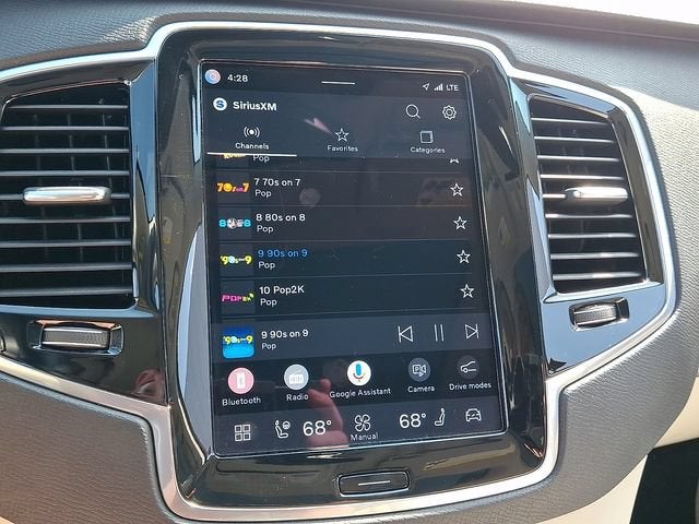 2023 Volvo XC90 Plus