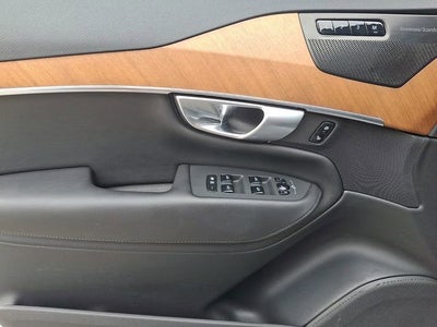 2023 Volvo XC90 Plus