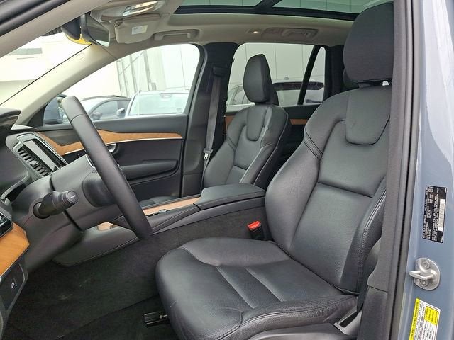 2023 Volvo XC90 Plus