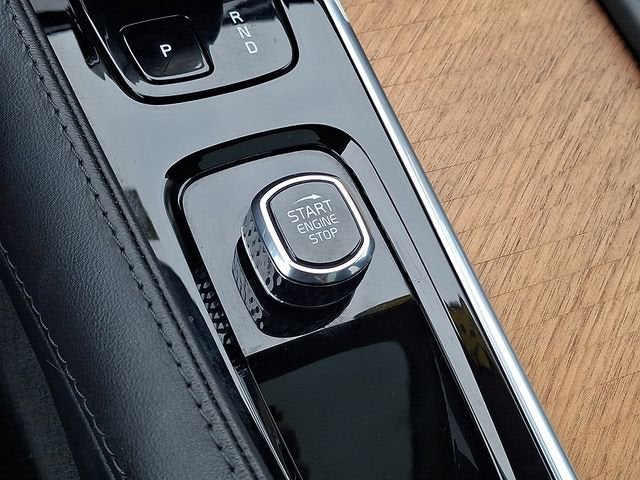 2023 Volvo XC90 Plus